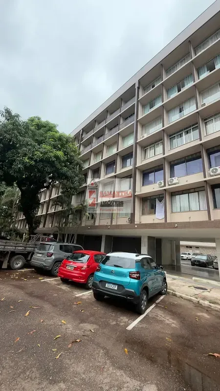 OPORTUNIDADE! Marque sua vista e faça sua proposta.SQS 205, de canto, vazado, sa...