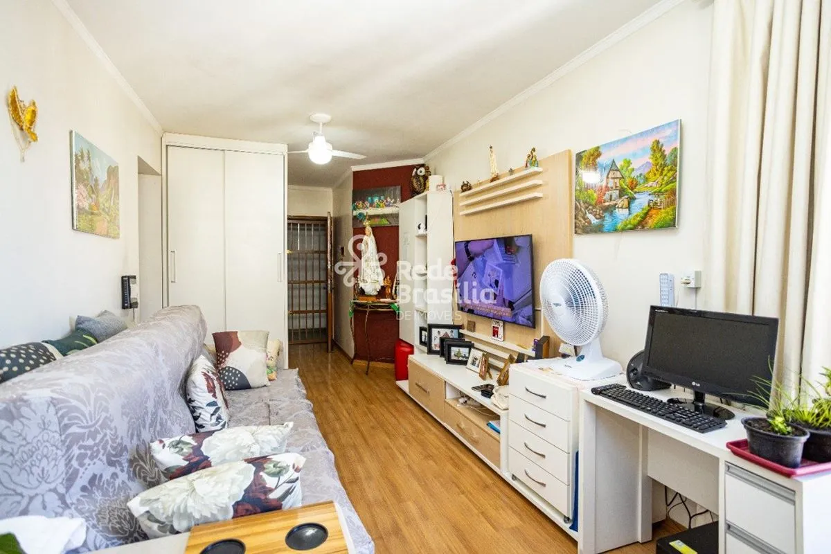 QI 23 | Apartamento de 2 Quartos - armários planejados | Guará. Apresentamos est...