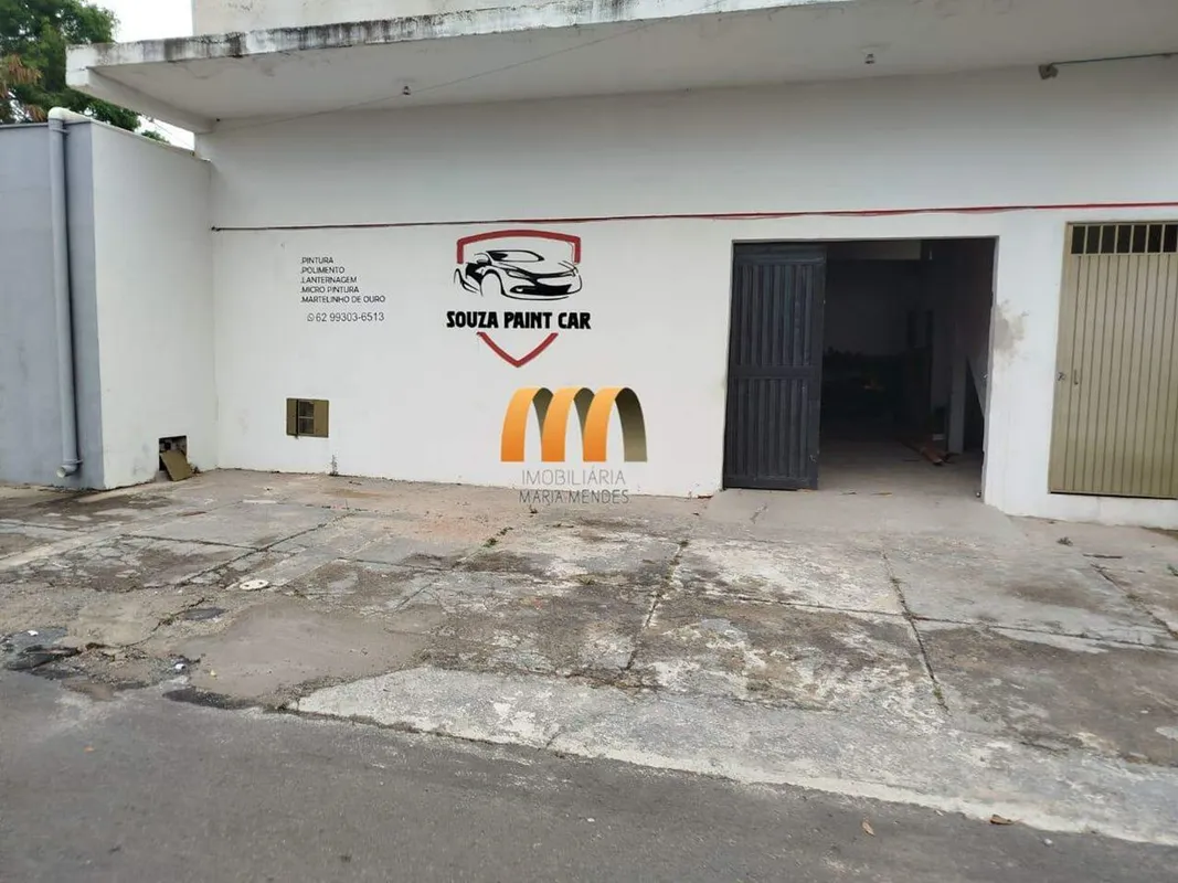 Área comercial para aluguel com 135 m² de área interna, localizada no bairro Alt...