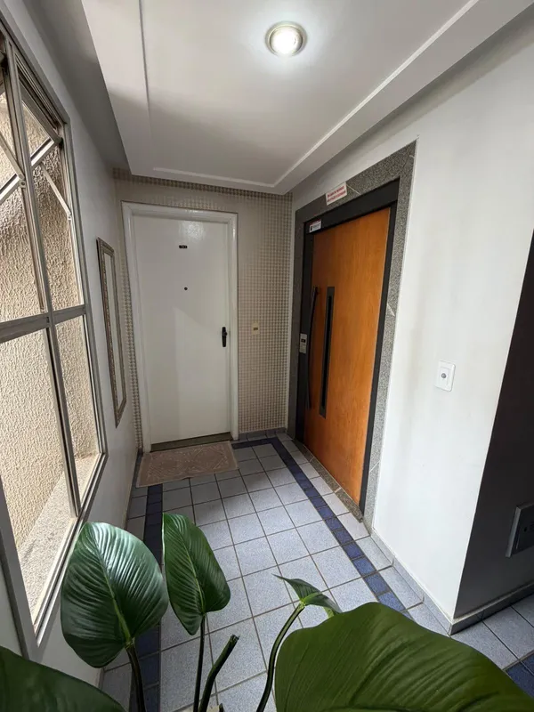 Um apartamento amplo e sofisticado, pensado para quem valoriza espaço, conforto ...