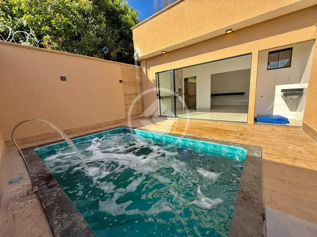 ð?¡ CASA Ã? VENDA â?? VILA OLIVEIRAAo lado do Polo empresarial e Parque Veiga J...