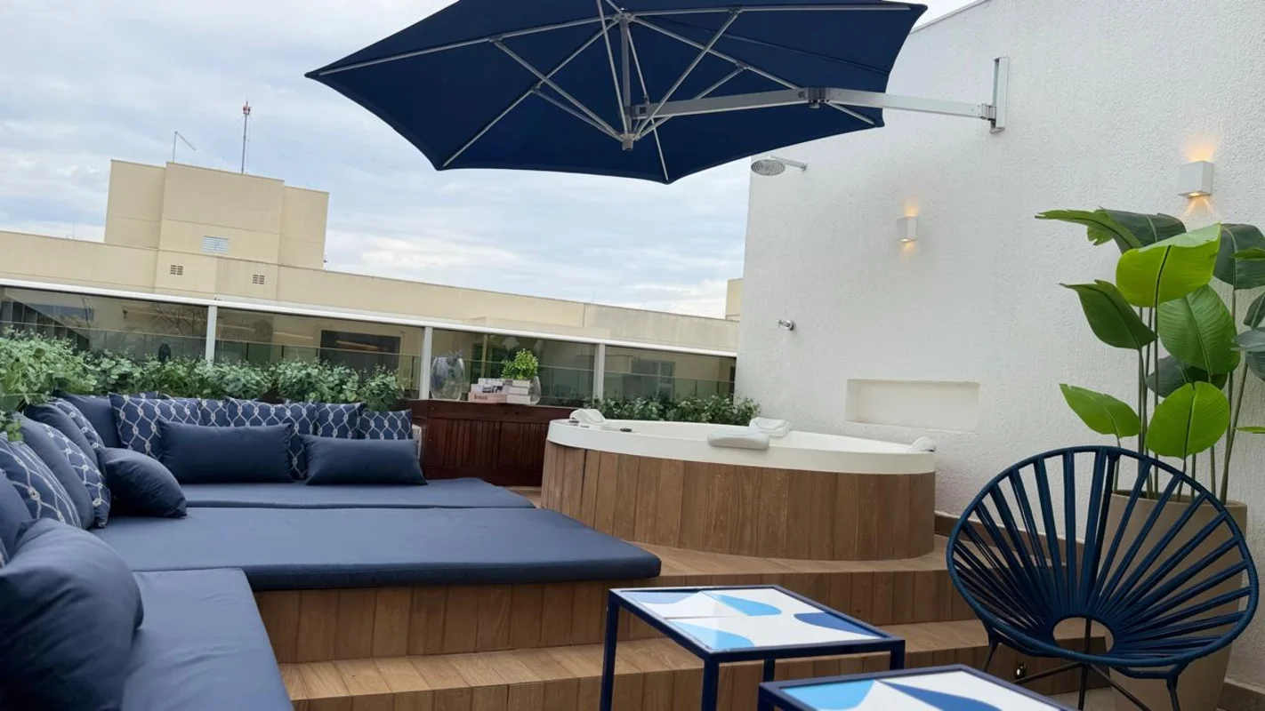 Cobertura duplex de 97 m², porteira fechada, com jacuzzi e 2 vagas no NoroesteUm...