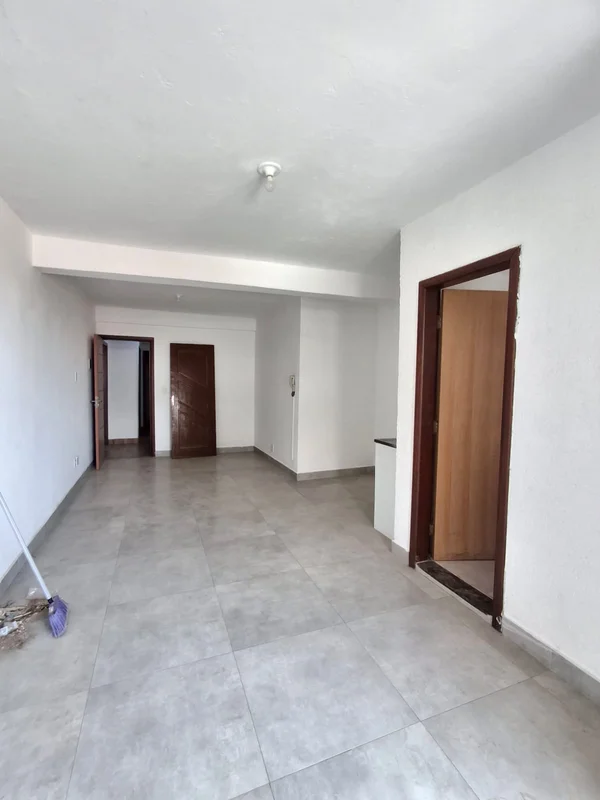A TOP IMOBILIÁRIA disponibiliza para locação esse excelente imóvel.KIT STUDIO de...