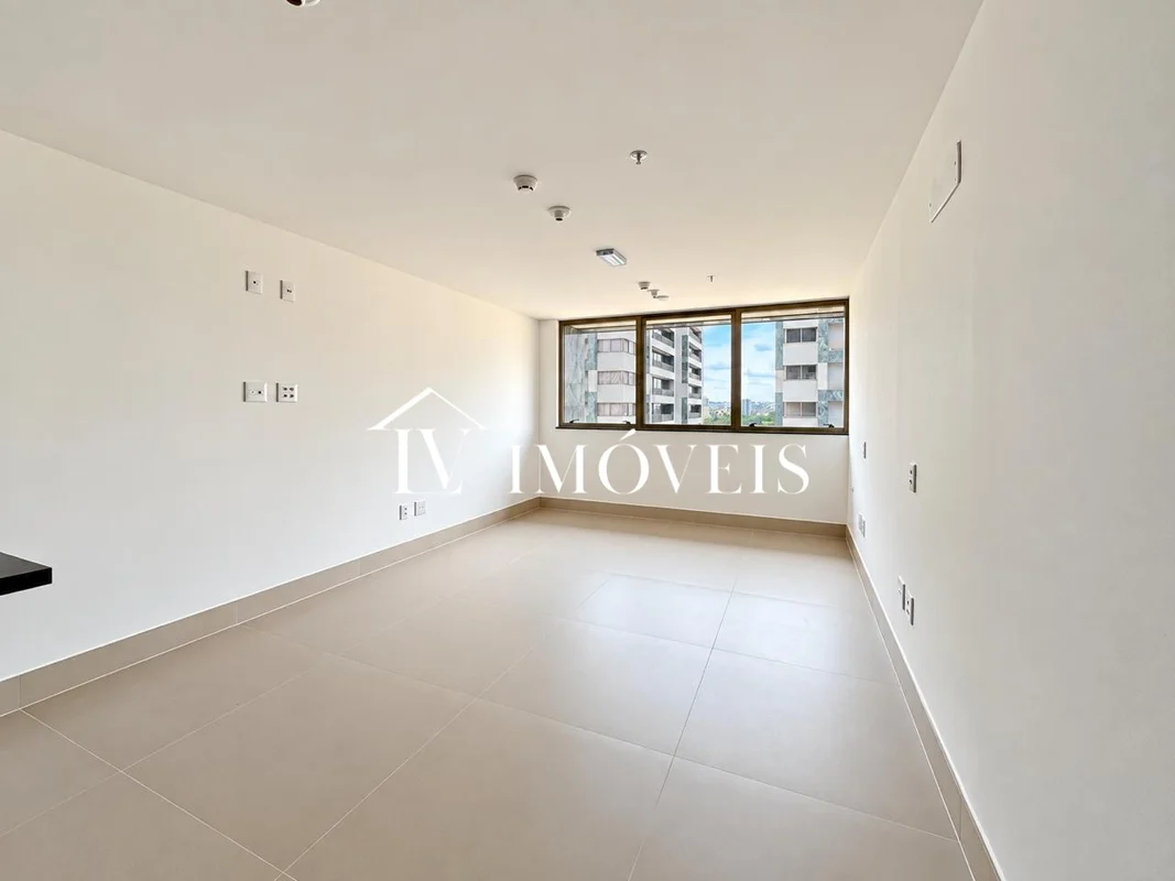LV Imóveis, vende:SALA COMERCIAL NO SHOPPING MANHATTAN Uma excelente oportunidad...