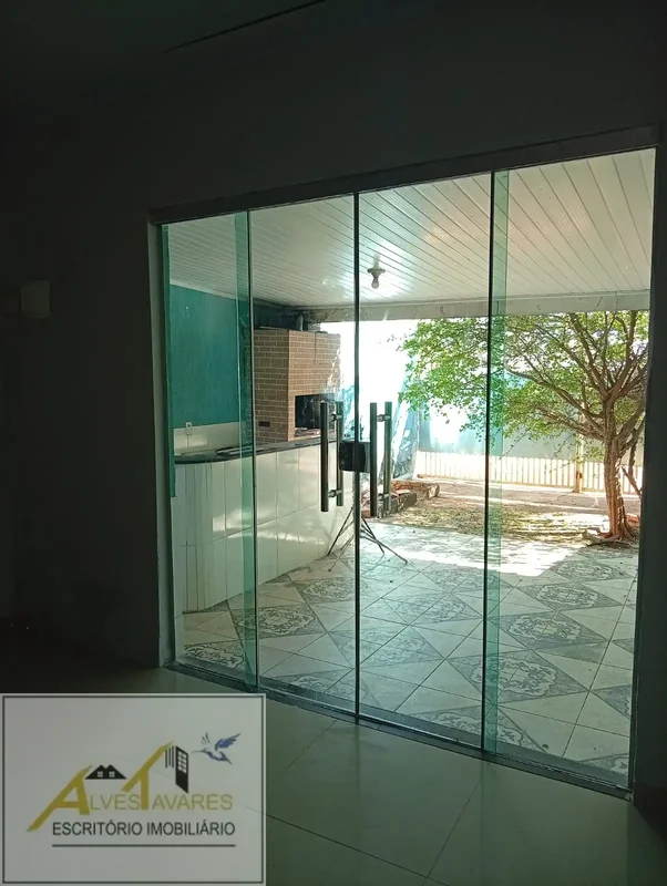 CASA térrea a venda na Samambaia Norte na QR 421. Perto de tudo.“Esta não é apen...
