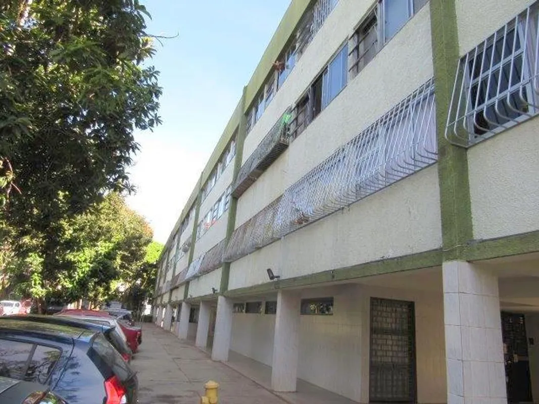 APARTAMENTO COMPOSTO POR: -SALA, -02 QUARTOS (01 COM ARMÁRIO), -BANHEIRO SOCIAL ...