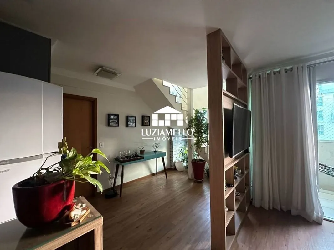 OPORTUNIDADEResidencial EasyDuplex com 112mDO APARTAMENTO:. Sala espaçosa com va...