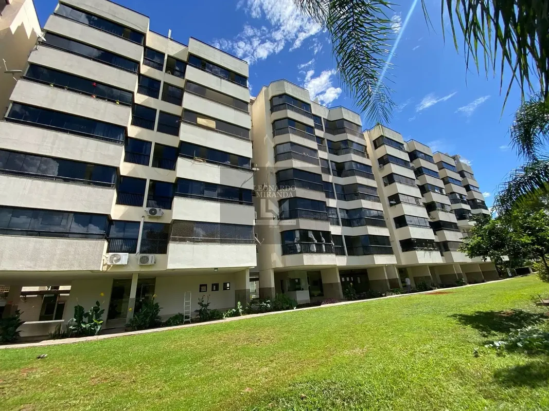 ALUGA-SE – APARTAMENTO 3 QUARTOS COM SUÍTE| ASA NORTEConforto, elegância e excel...