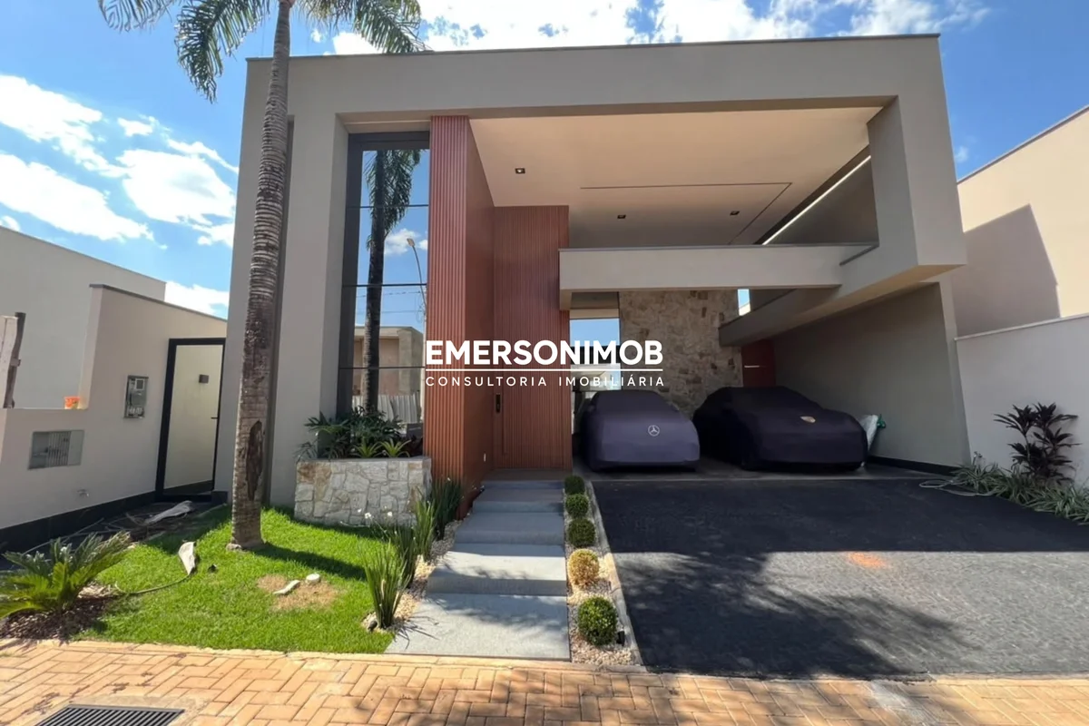 Descubra um lar exclusivo na Rua 10A, Vicente Pires, DF: uma casa de alto padrão...