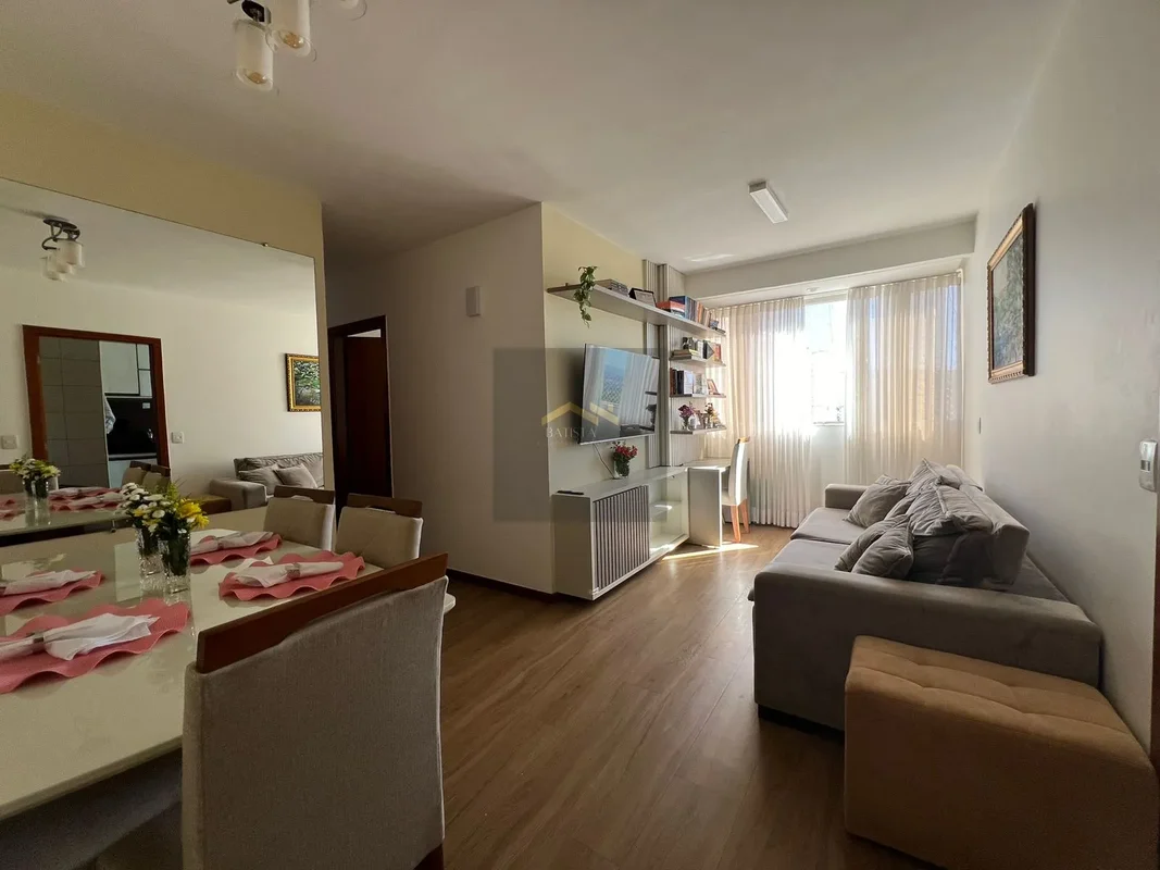 Batista Soluções Imobiliárias vende excelente apartamento no Residencial Paladiu...