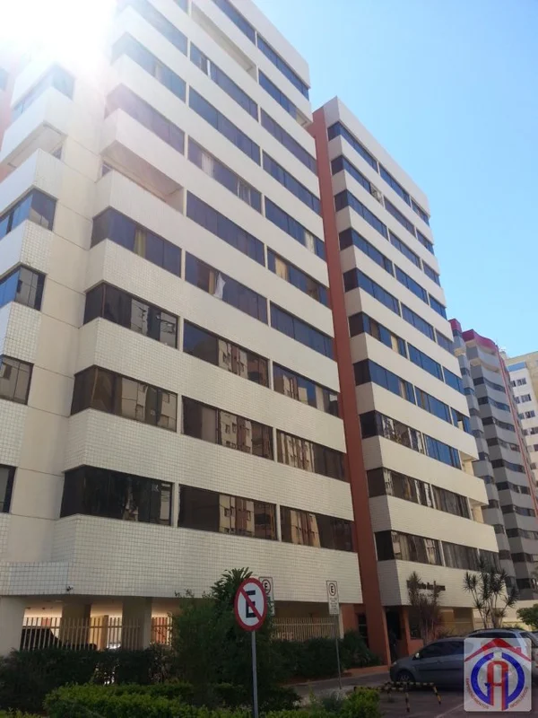 Descubra um estilo de vida prático e confortável na Kitnet-Studio à venda na Rua...