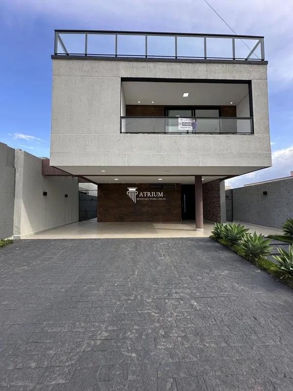 Casa ampla com 4 quartos e terraço com vista panorâmicaSe você busca espaço, con...