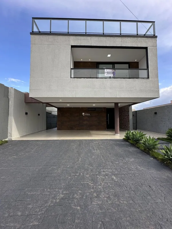 Casa ampla com 4 quartos e terraço com vista panorâmicaSe você busca espaço, con...