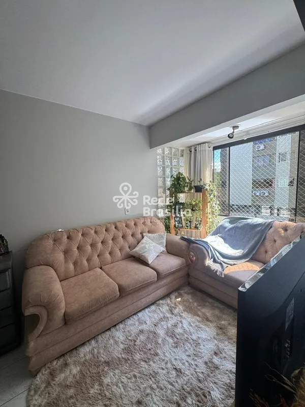 Apartamento de 02 quartos no Edifício Monalisa da QI 23 com 58 m² de área privat...