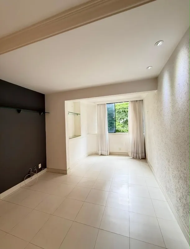 Apartamento de alto padrão no Setor Bueno, em Goiânia, com localização na Avenid...