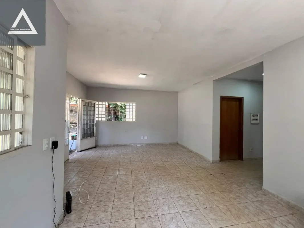 Anuncio com Vídeo Descubra uma oportunidade única de morar em uma casa condomini...