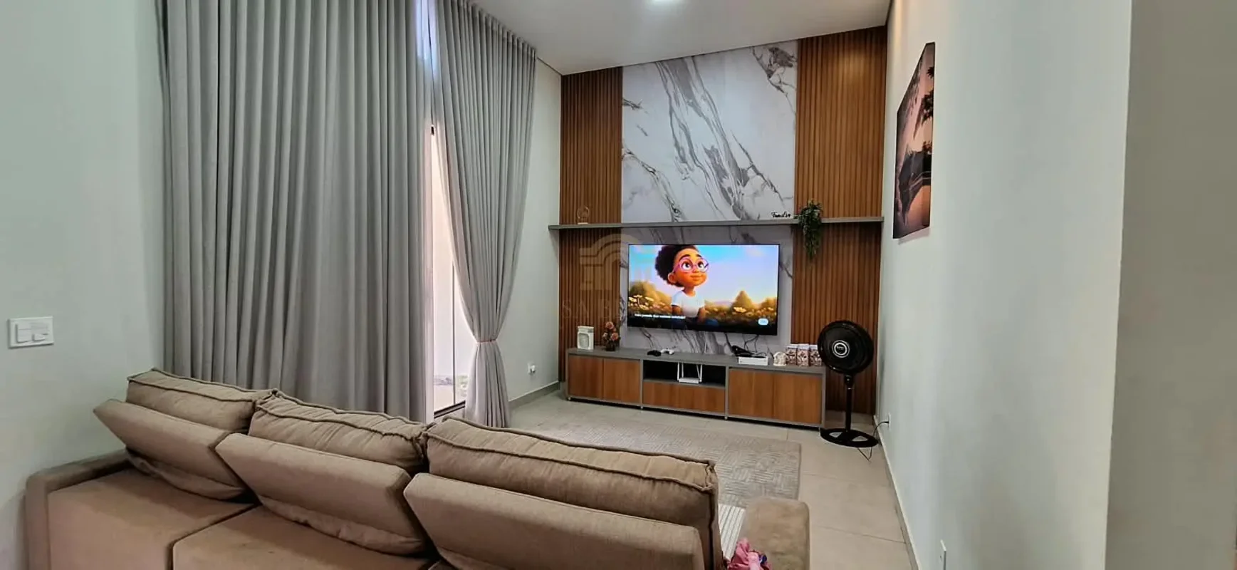 CASA MODERNA À VENDA EM ARNIQUEIRA | NÃO ACEITA FINANCIAMENTO, PISCINA, ÁREA GOU...
