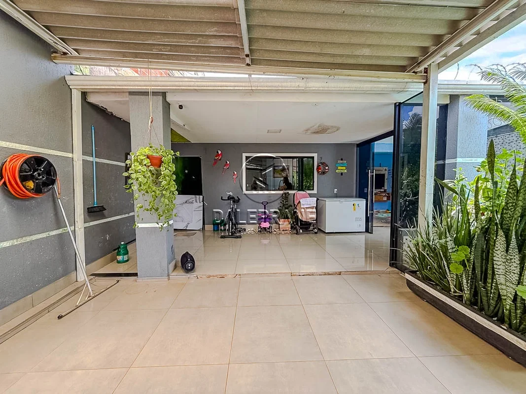 OPORTUNIDADE IMPERDÍVEL! CASA PRONTA PARA MORAR POR R$ 220 MIL!DALEPRANE IMÓVEIS...