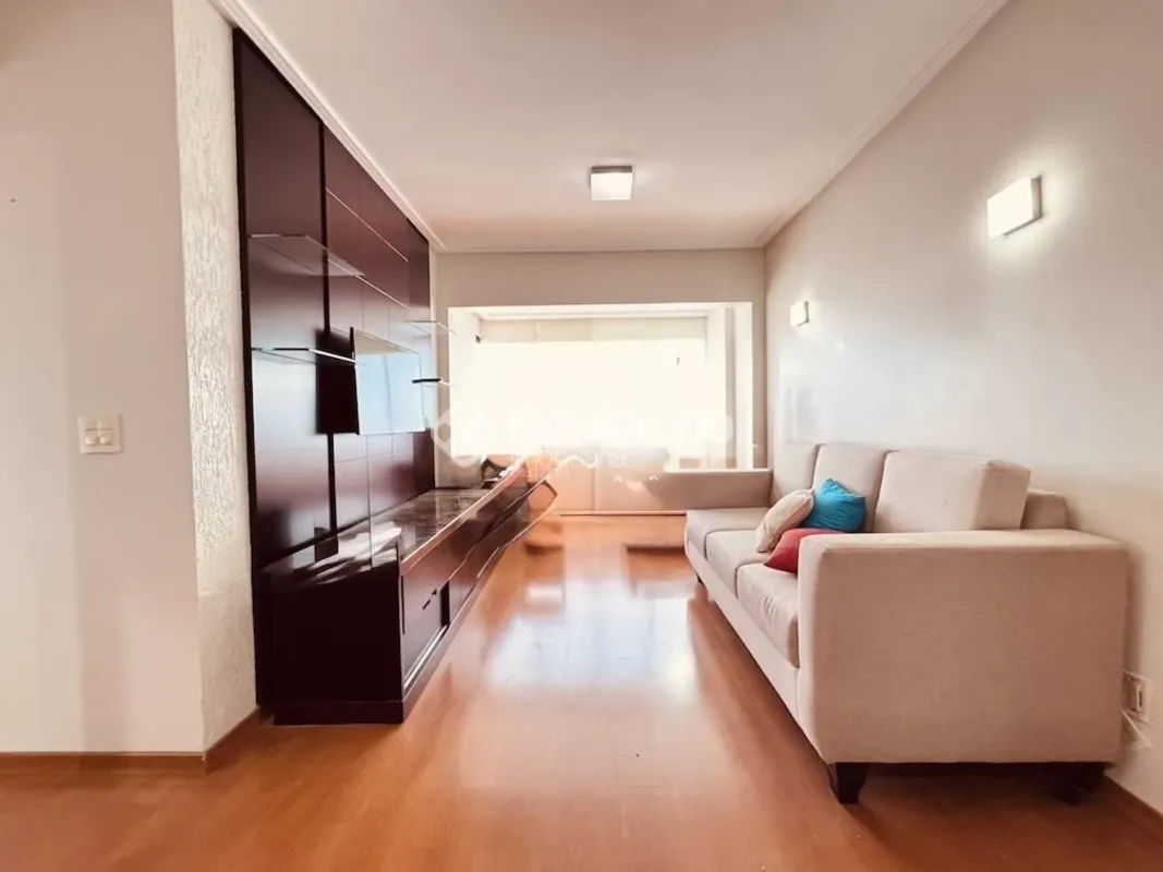 A Bontempo Imobiliária disponibiliza para locação este apartamento de 3 quartos,...