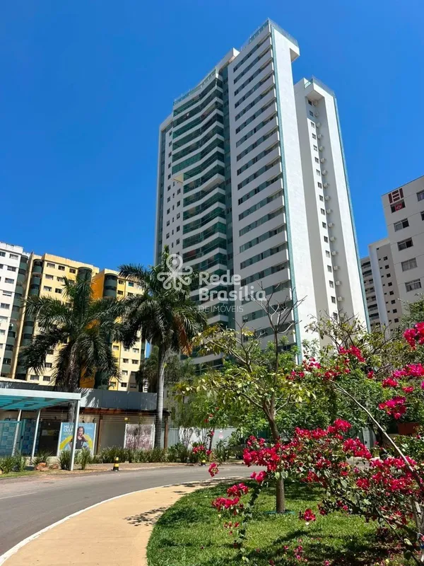 EM BREVE NOVAS FOTOS DO IMÓVEL.Apartamento de alto padrão, reformado, de 03 quar...