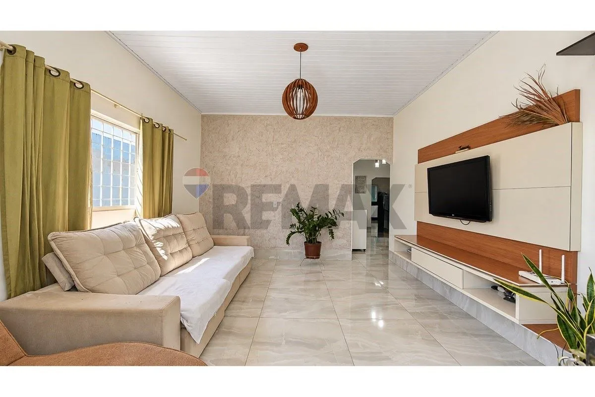 Casa 3 quartos 1 Suite INCRA 8Casa com 3 quartos, suíte e excelente área de laze...