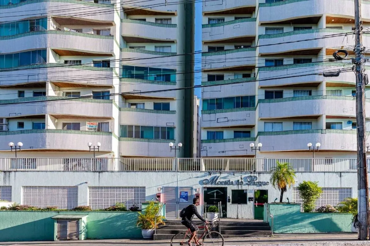 Apartamento com 2 Quartos, Varanda A 20 metros do parque de Águas claras - Resid...