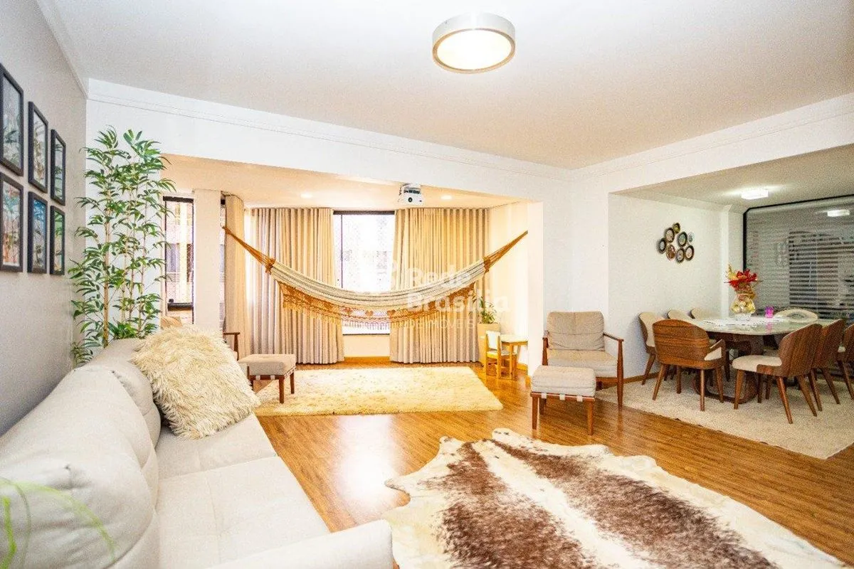 RESIDENCIAL ARAUCÁRIASApartamento 100% reformado, com excelente padrão de acabam...