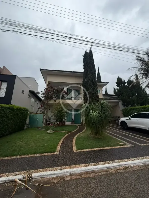 VENDO SOBRADO JARDINS MADRI - LOTE de 378 Mt2, 276 Mt2 de área construída, com 0...