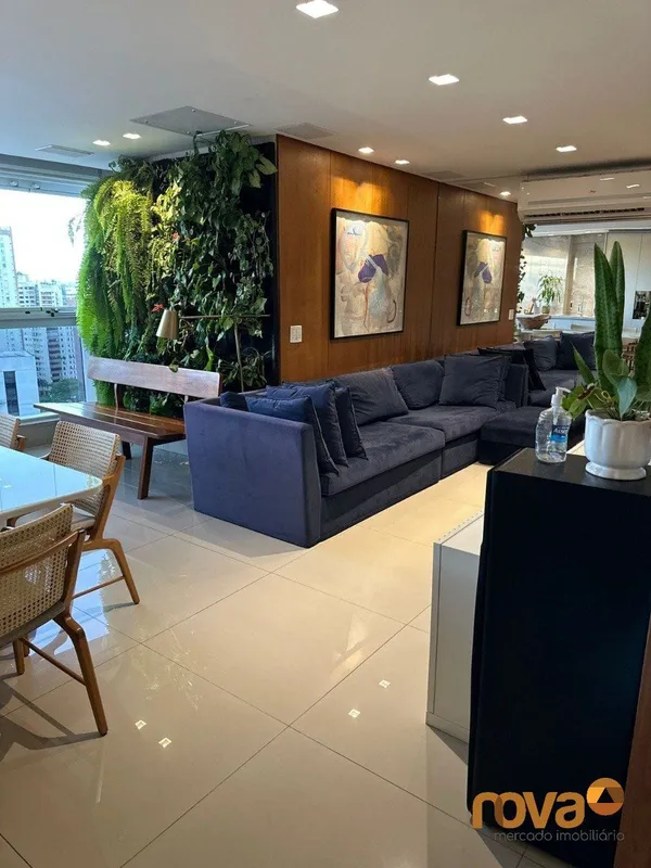 Apartamento com 3 quartos 3 suies plenas no Setor Oeste.Andar alto, Elevador pri...