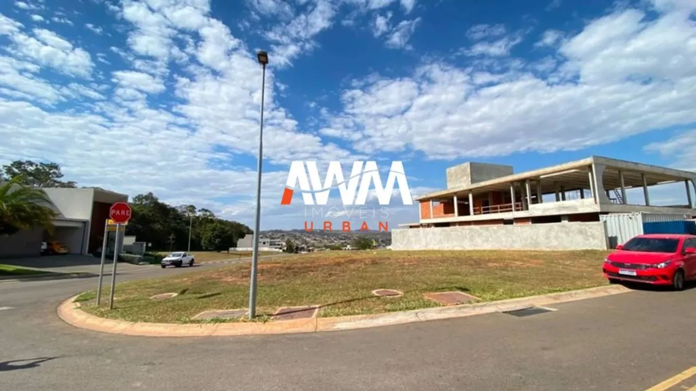 LOTE À VENDA CONDOMÍNIO PLATEAU DOR GOIÂNIA/GO Sobre o condomínioO condomínio de...