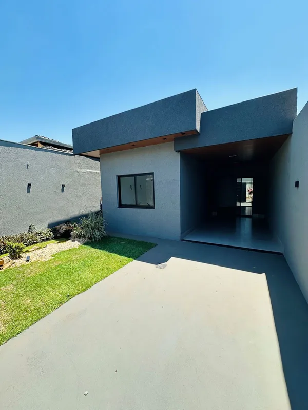Casa Setor Três Marias2 Vagas de Garagem Lago com Carpas Toda no Porcelanato Cor...