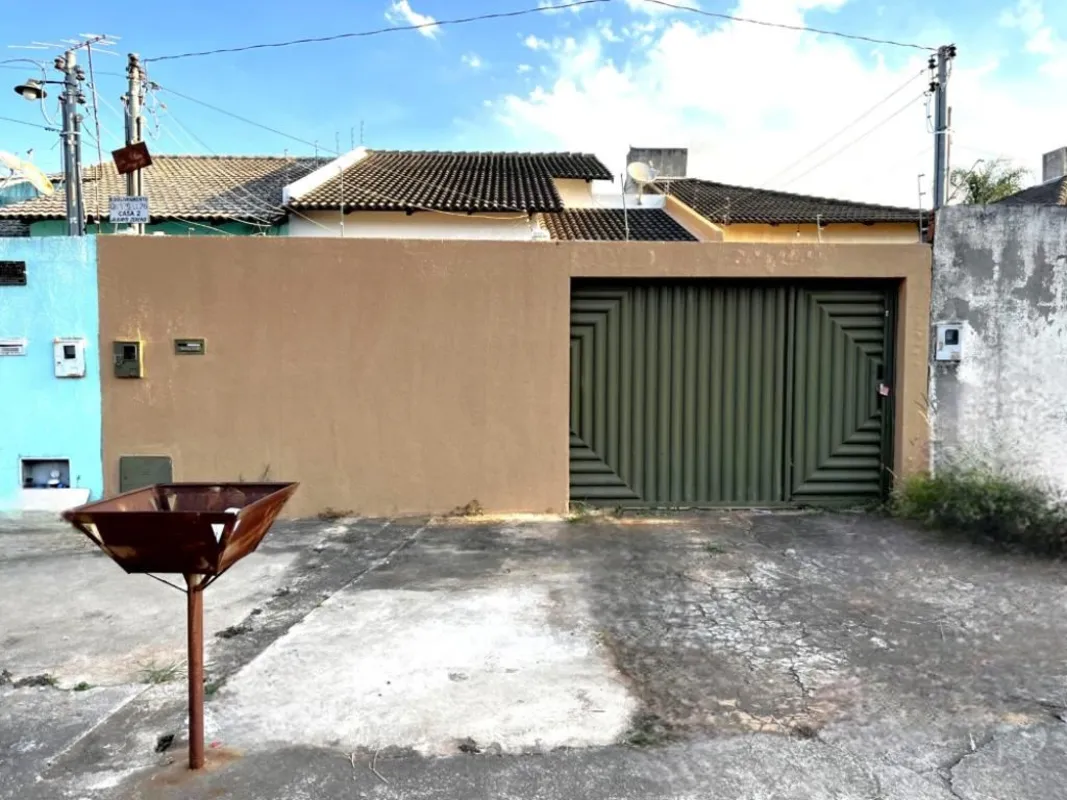 Casa à venda com 03 quartos, sendo 01 suíte e 211,65m² de área total no Setor Ja...