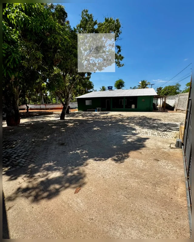 Vendo Chácara com Casa Terrea na Qd 01 do Park Way ? Descrição:•Sala de estar•Sa...