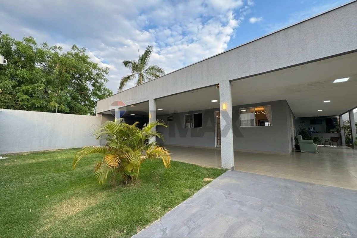 Excelente Casa com 4 Quartos, Suíte, Churrasqueira e Vista para o Lago Paranoá S...