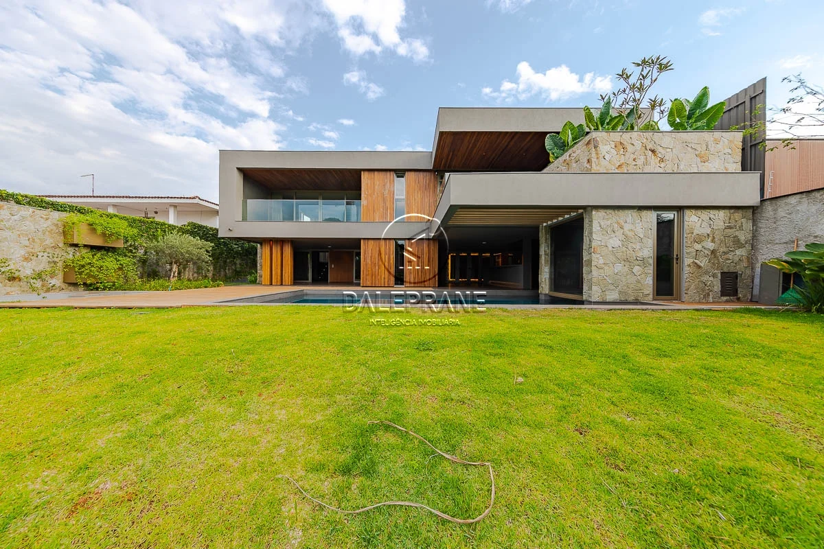 Daleprane Vende:Casa na QI 5 do Lago SulJoel Daleprane61 99529-4141Aline Dalepra...