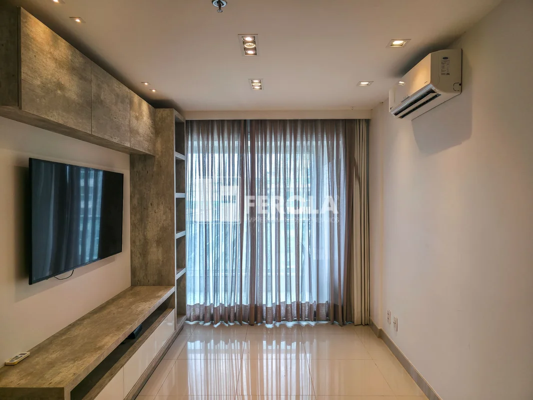 BRISAS DO LAGO | MOBILIADO E DESOCUPADO | 48 m² | ANDAR ALTO | 1 VAGA | R$ 790 M...