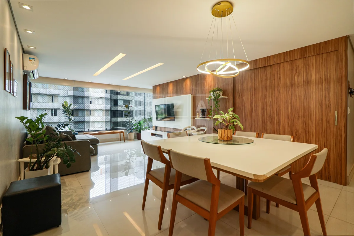 Sabe aquele apartamento que reúne reforma impecável, amplitude, luz natural e um...