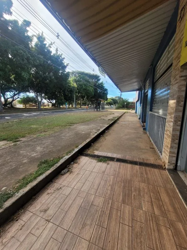 LOJA COMERCIAL NO SETOR SUL (RESTRITO PARA OFICINAS, RESTAURANTE E AFINS)a loja ...