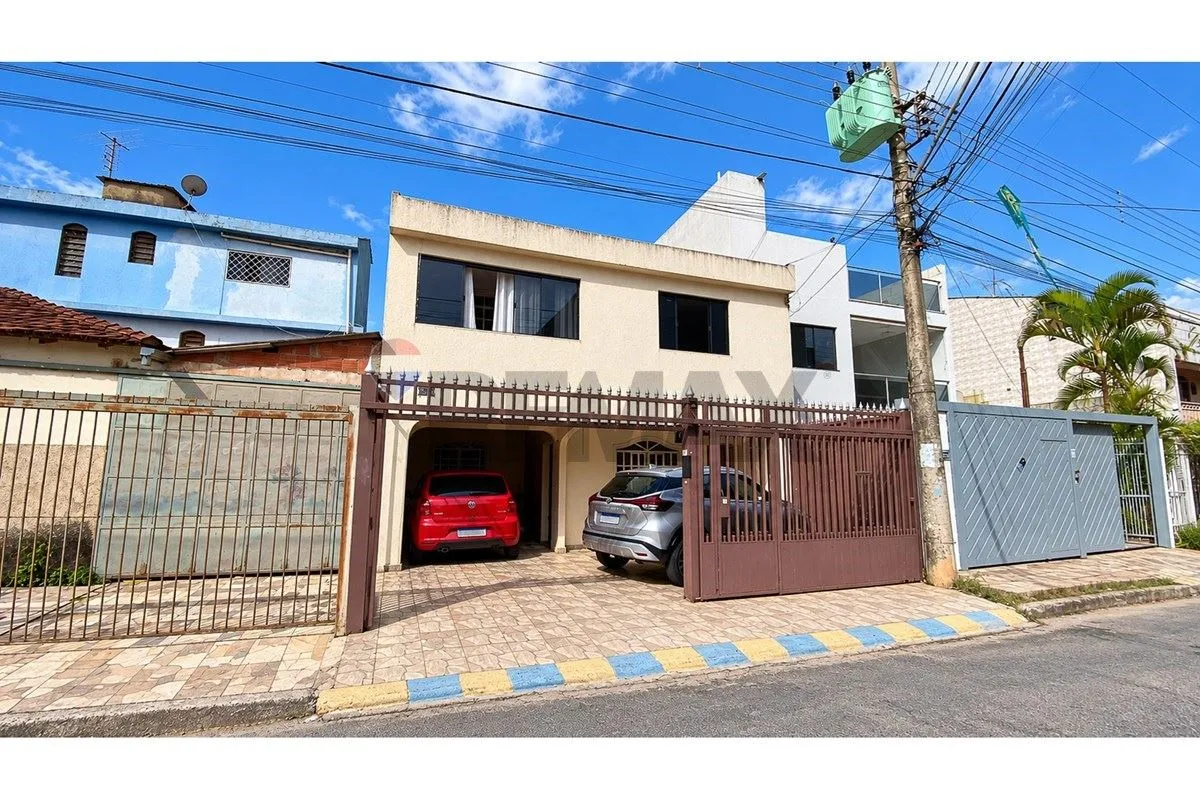 Se você e sua família buscam o espaço e a liberdade de morar em uma casa ampla, ...