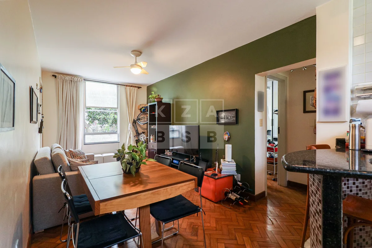 Apartamento de 1 quarto, com 50m², com quarto amplo e um banheiro de cinema, com...