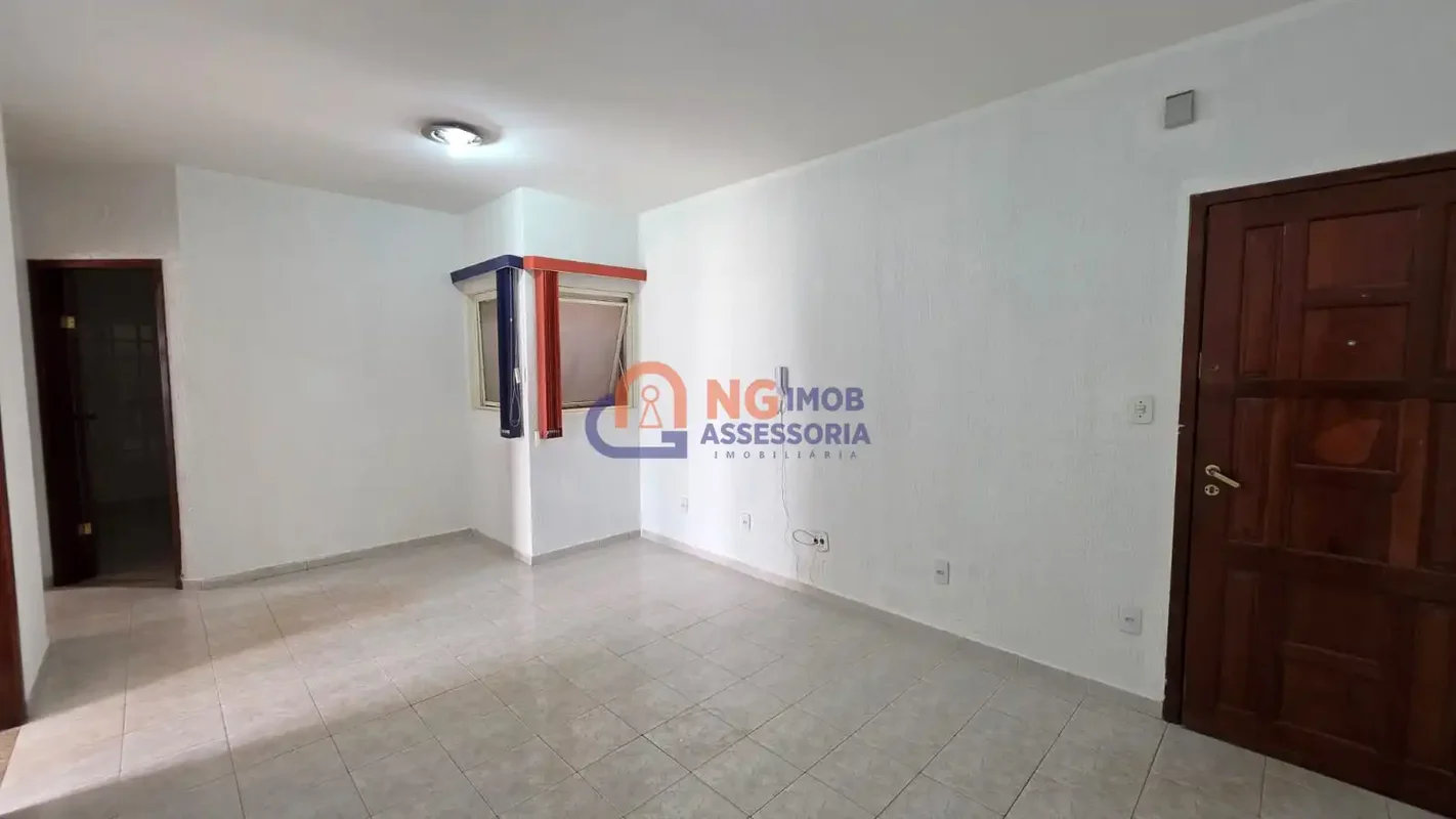 Localização: Saída rápida para EPTG e EPIG Imóvel: Apartamento no 3º andar, func...