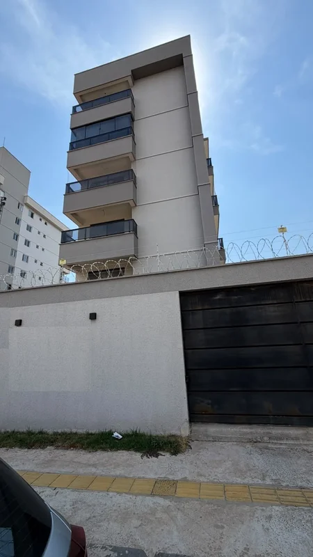- LINDO APTO DE 2/4 - 01 SUITE - NASCENTE - NO ST. JARDIM AMÉRICA.- Apartamento ...