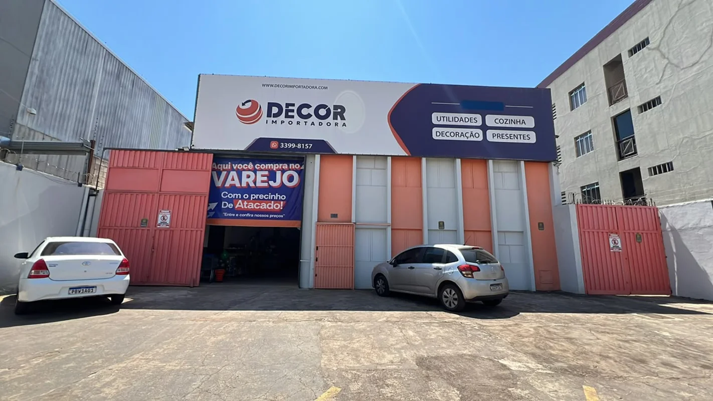 Galpão em excelente localização! Excelente conservação! Estará disponível brevem...
