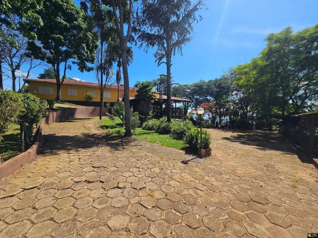 CBL VENDE COM EXCLUSIVIDADE NA RUA 13: Chácara diferenciada no Lago Oeste com vi...