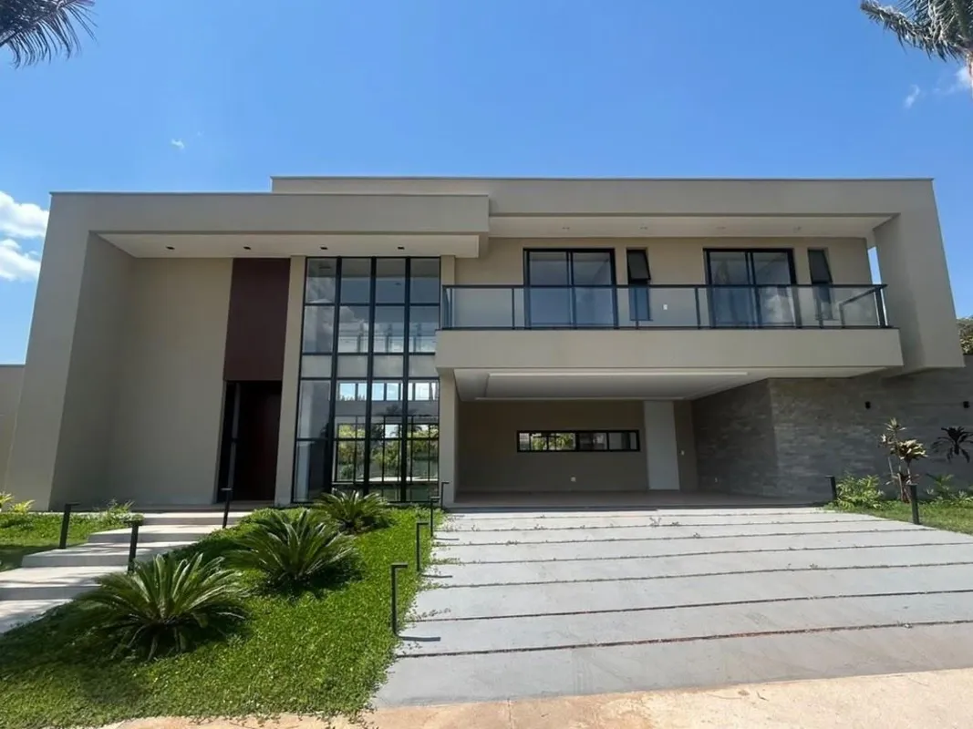 CASA DE ALTO PADRÃO | PARK WAY Residência moderna e sofisticada em condomínio fe...