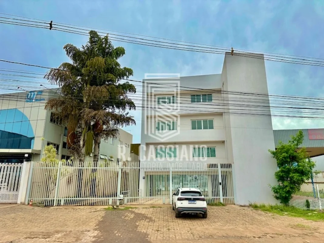 R. CASSIANO ALUGA EXCELENTE PRÉDIO LOGISTICO/COMERCIAL LOCALIZADO NO SCIA, COMPO...