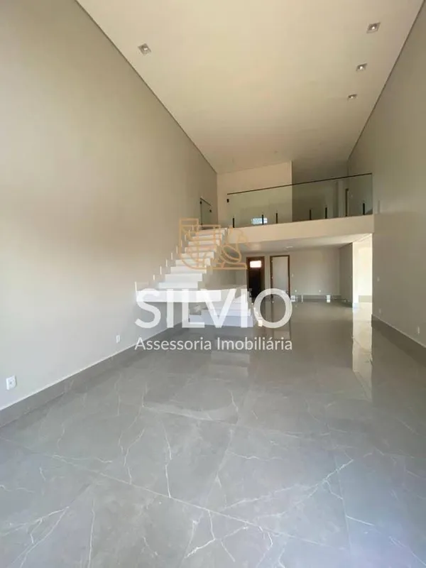 Casa de Alto Padrão com Energia Solar e Lazer em CondomínioINCRA 09 BrazlândiaEx...