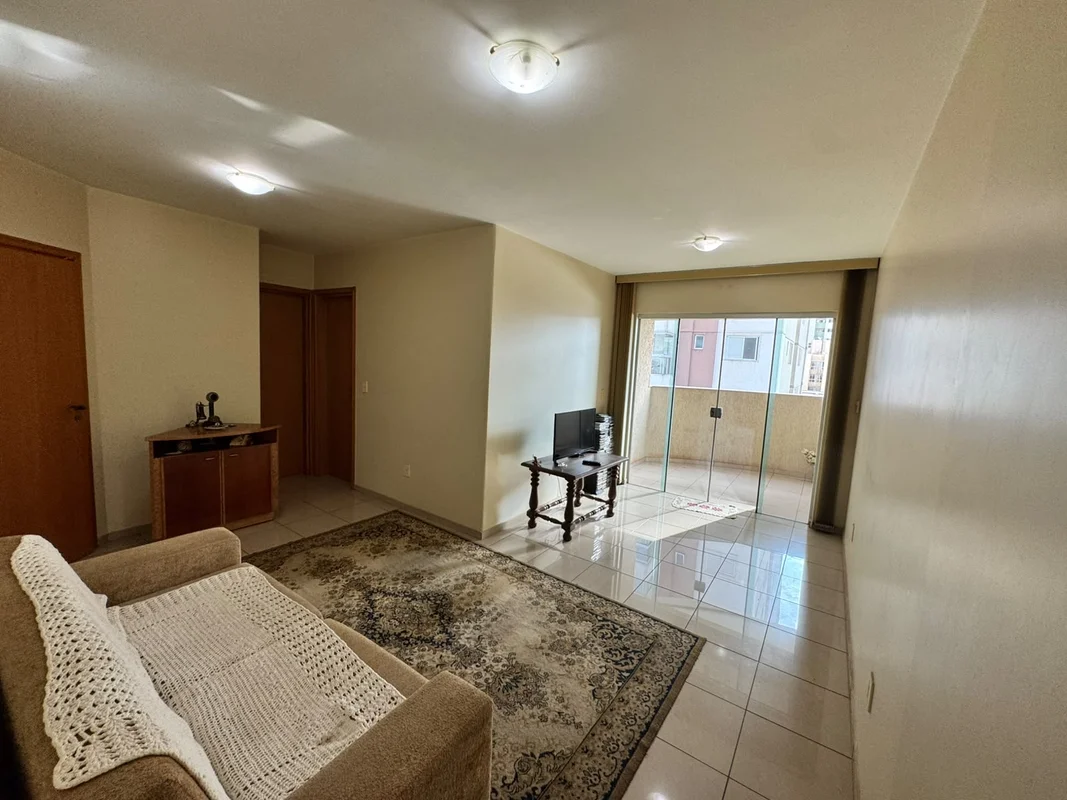 O imóvel no bairro Jardim Goiás possui 72 metros quadrados com 2 quartos sendo 2...