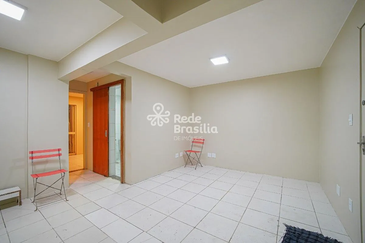 CRS 514 - Asa Sul, Brasília/DFApartamento de 2 Quartos, sendo 1 suíte na CRS 514...