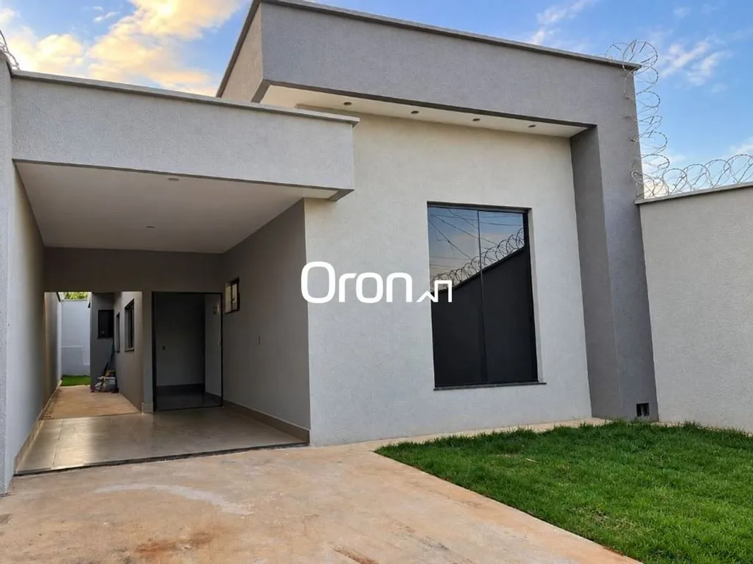 CÓDIGO DO IMÓVEL: CA2496LOCALIZAÇÃO:Com fácil acesso à Avenida W-1 e á BR-153. A...